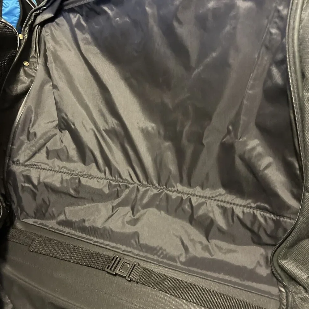 Global Traveler Garment Travel‎ Bag